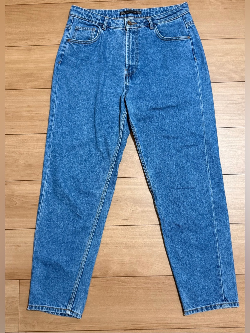 Zara Women's Relaxed Blue Denim Jeans